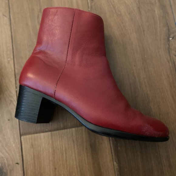 HOPP Red Ankle Boot - Picture 4 of 8